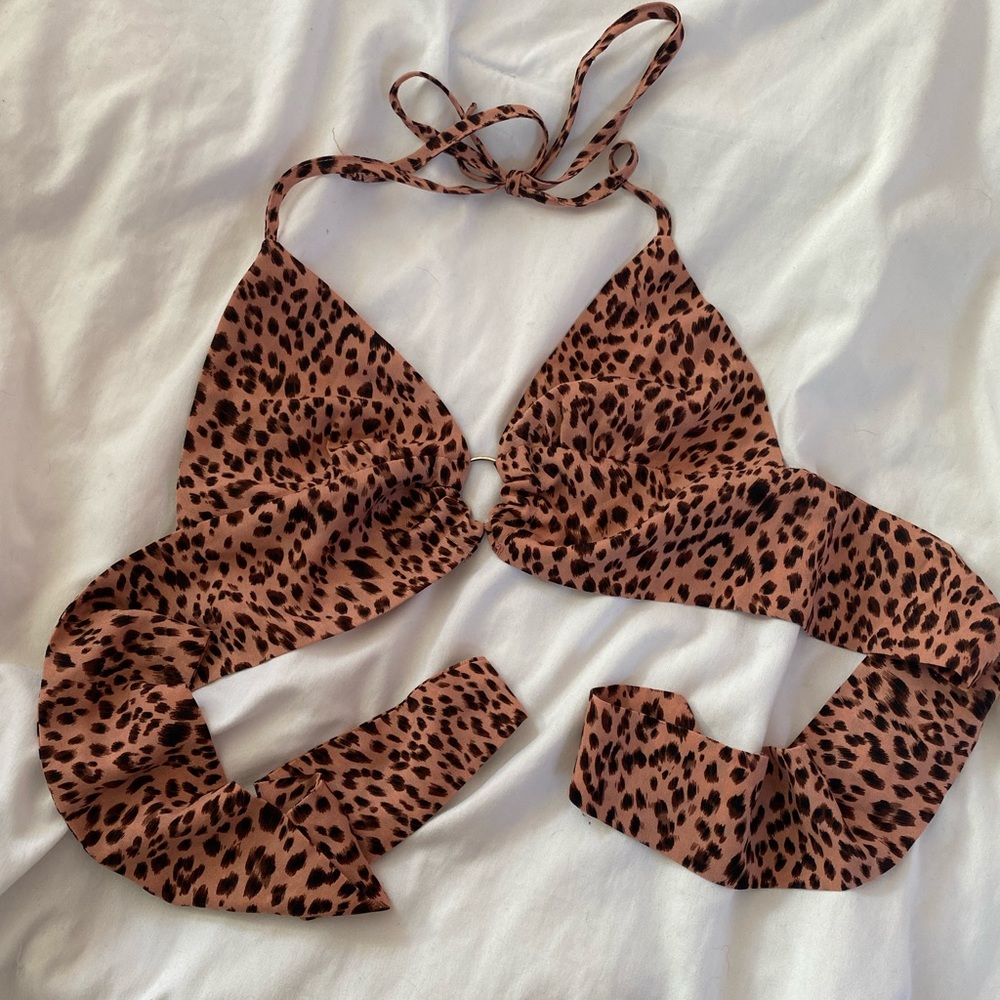 Princess Polly Pink and Black Cheetah Crop Top